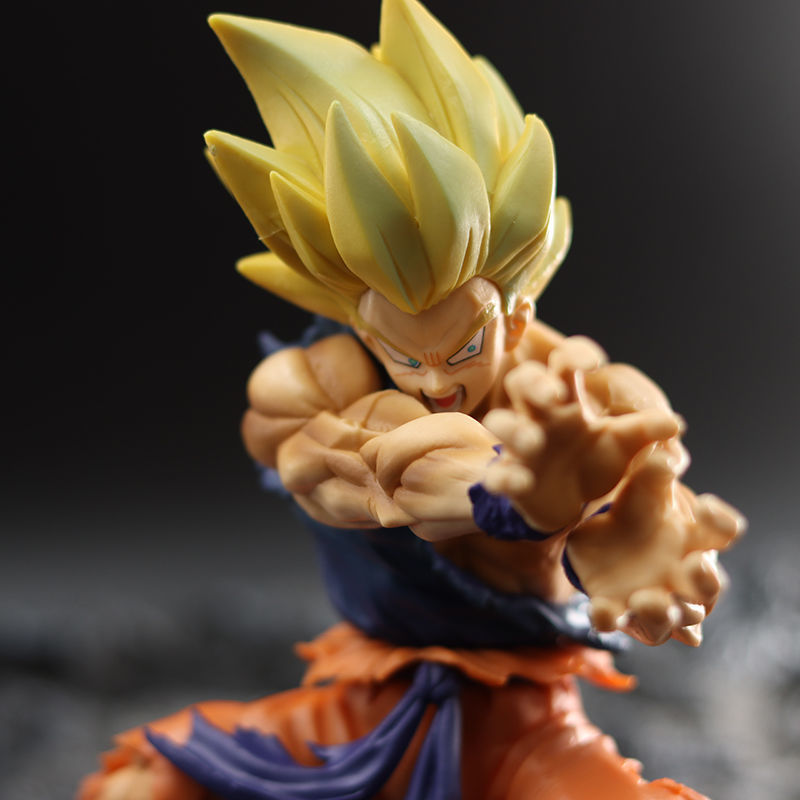 Dragon Ball Z - Generic Son Goku Super Saiyan Figure