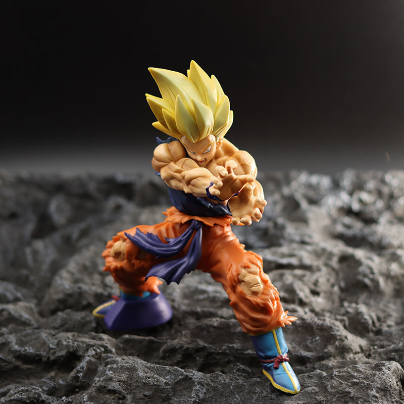 Dragon Ball Z - Generic Son Goku Super Saiyan Figure