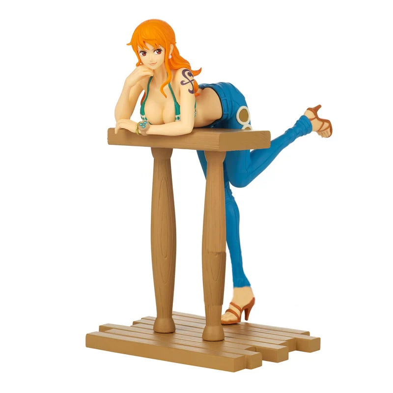 One Piece Figurine Nami 17cm