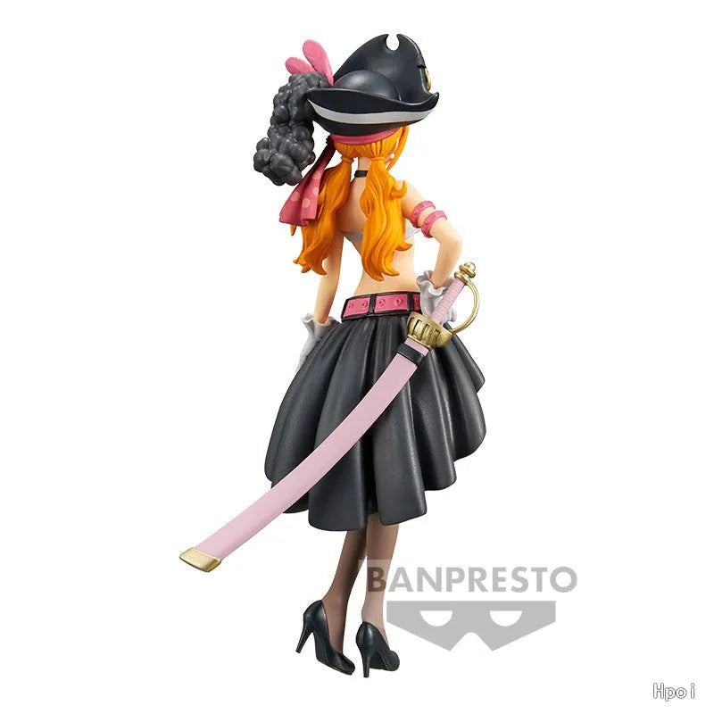 One Piece Figurine Nami Film Red Tenue Noire 19cm