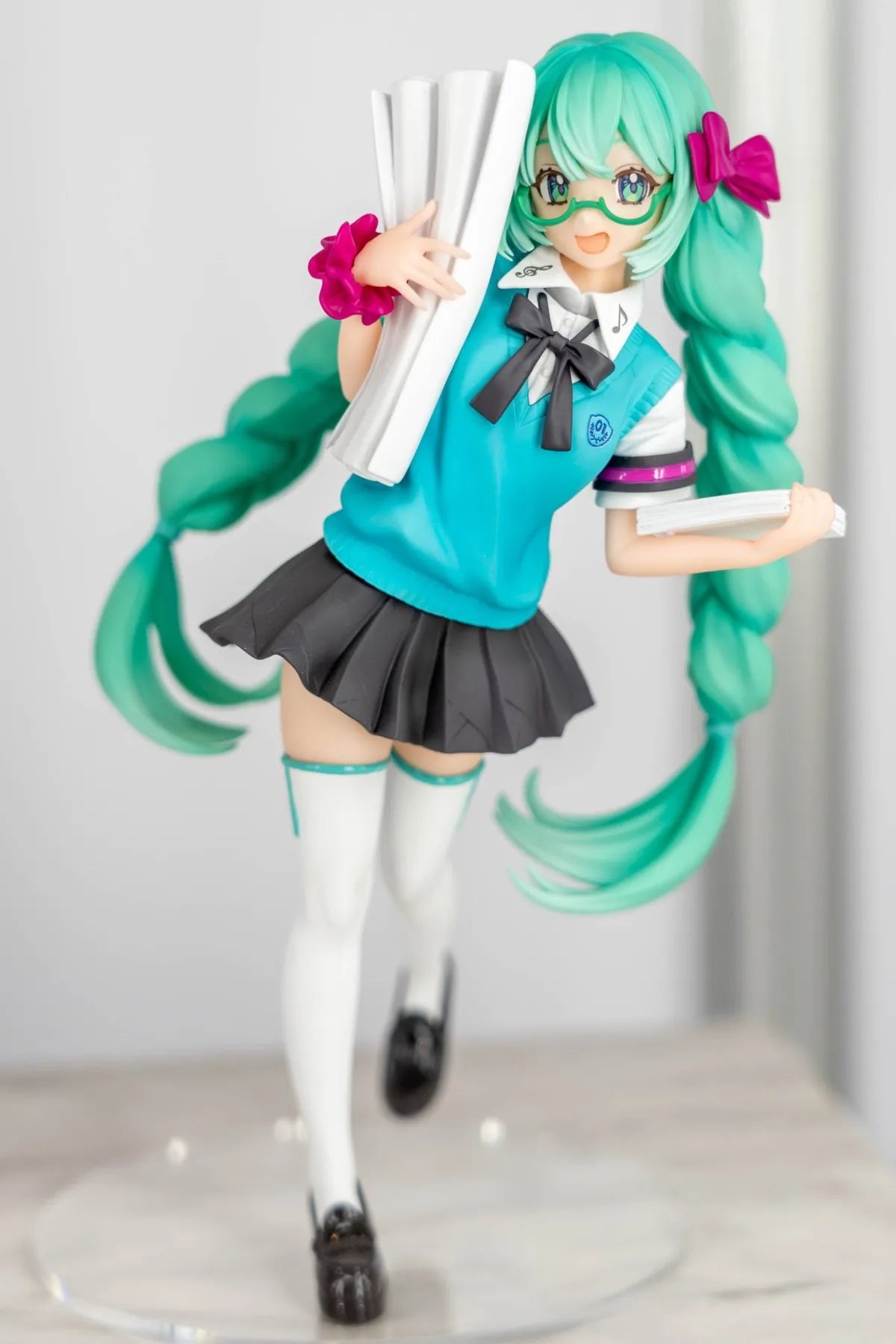 Hatsune Miku Figurine Uniforme Scolaire 16e Anniversaire 19cm