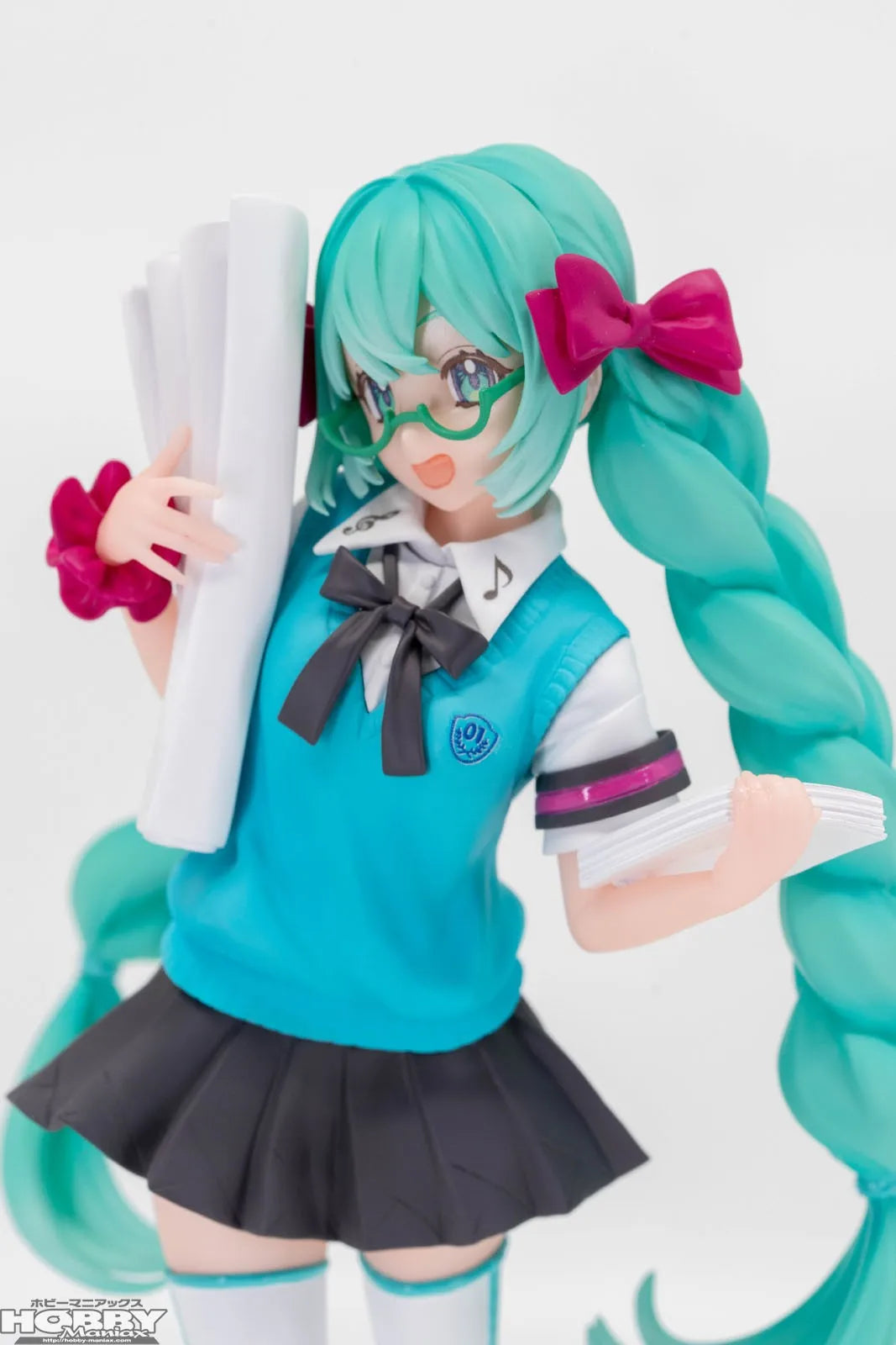 Hatsune Miku Figurine Uniforme Scolaire 16e Anniversaire 19cm