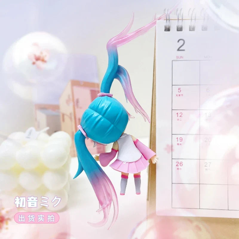 Hatsune Miku Figurine Miku