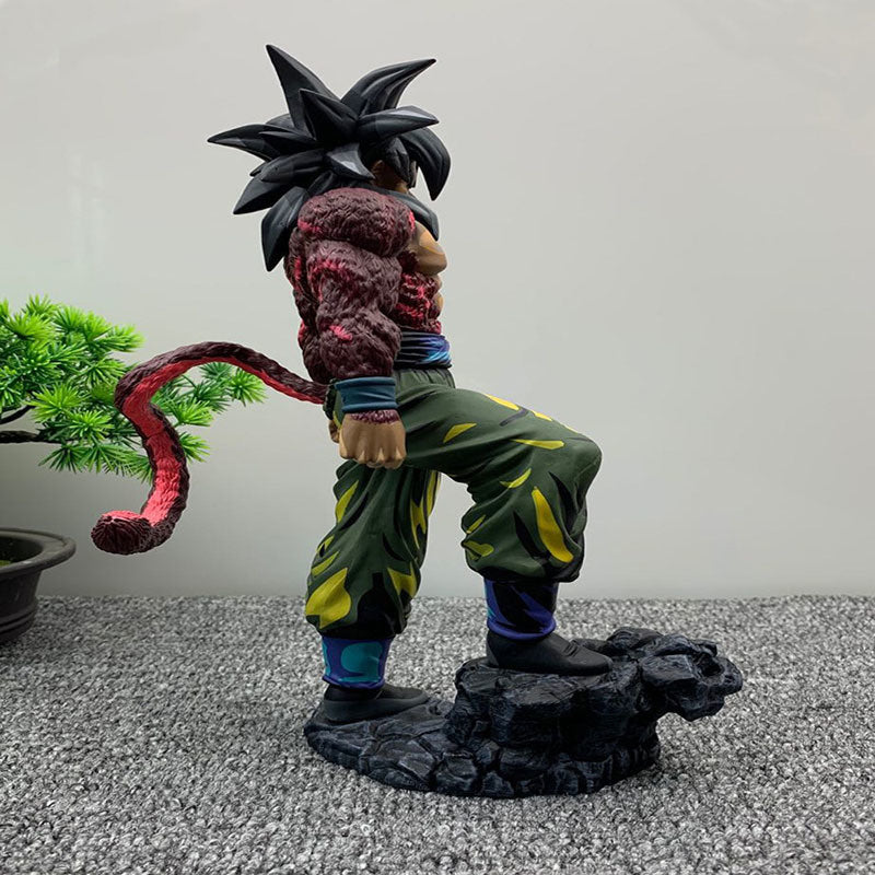 Dragon Ball GT - Generic Son Goku Super Saiyan 4 Figure