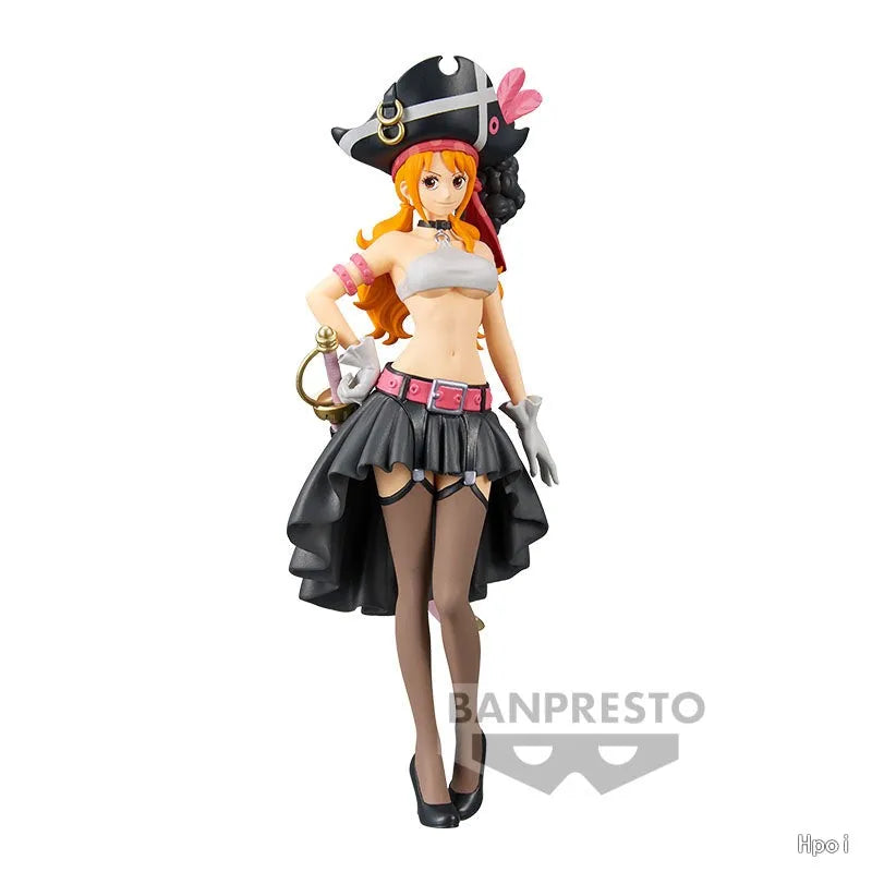 One Piece Figurine Nami Film Red Tenue Noire 19cm