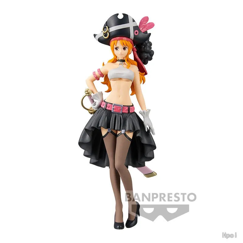 One Piece Figurine Nami Film Red Tenue Noire 19cm