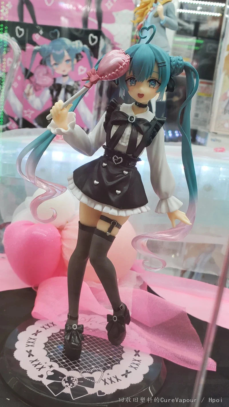 Hatsune Miku Figurine Fashion Subculture 18cm