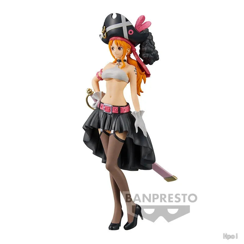 One Piece Figurine Nami Film Red Tenue Noire 19cm