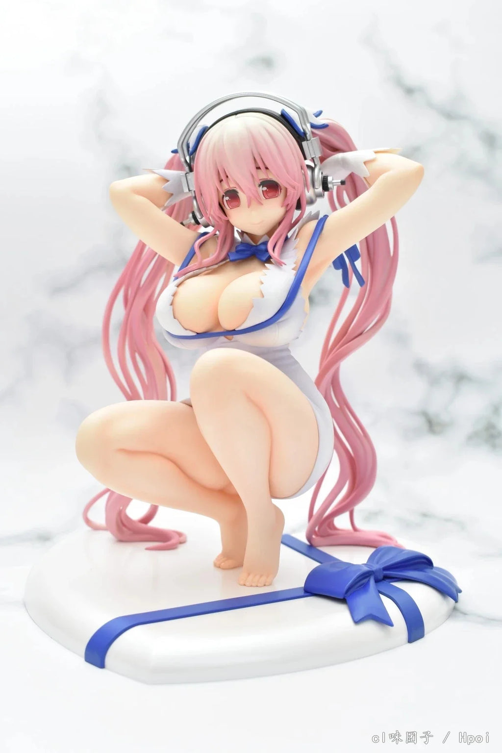 Super Sonico Figurine Motherland Version 17cm