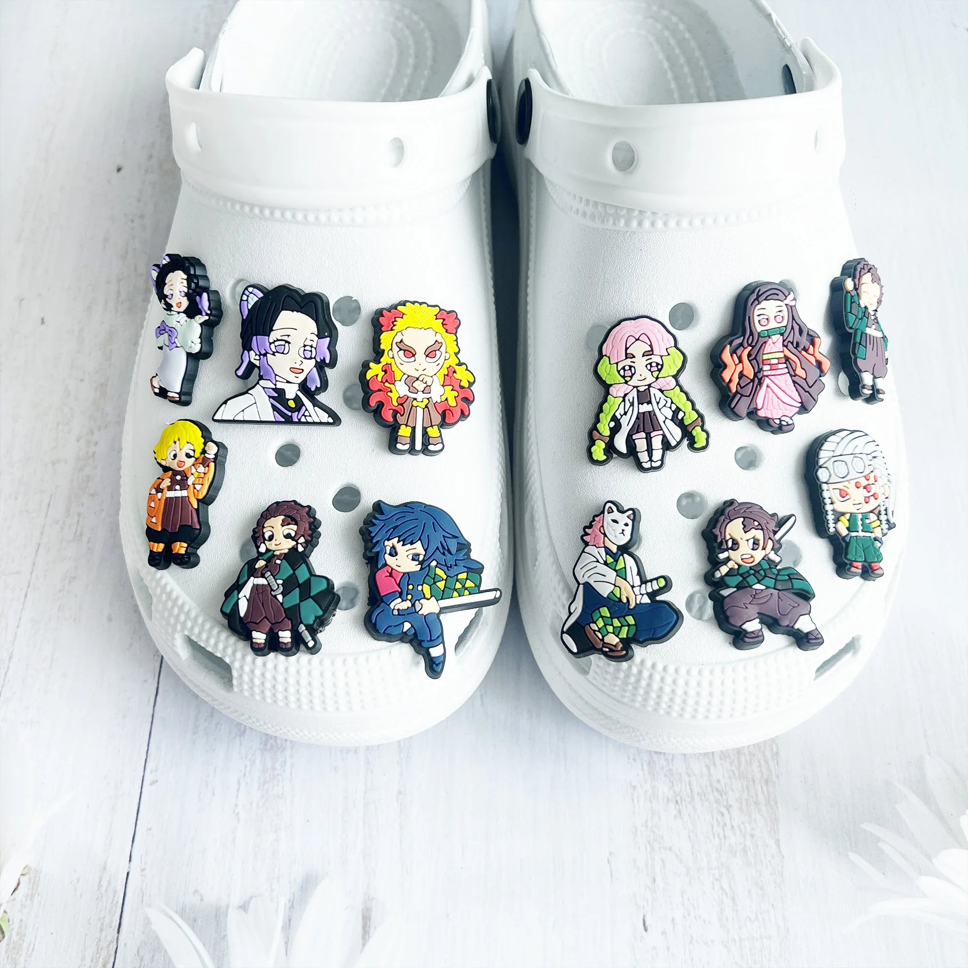 Demon Slayer Lot de 25 charms chaussures pour Crocs